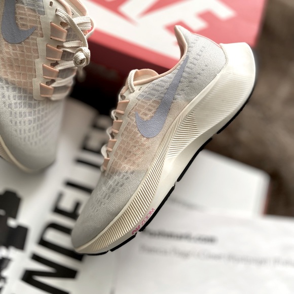 Nike Air Zoom Pegasus 37 - Picture 8 of 14